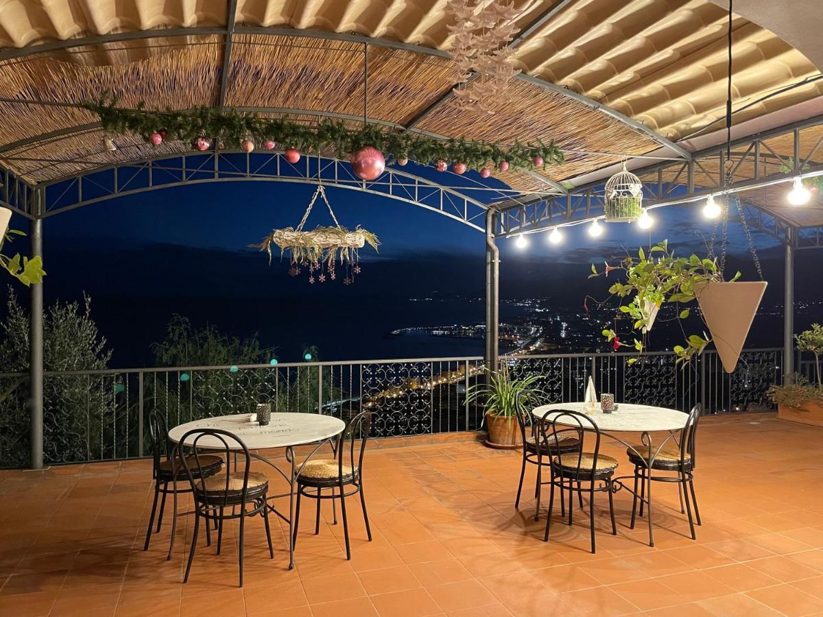 Sotto Le Stelle ...Il Mare Hotell Pietra Ligure Eksteriør bilde